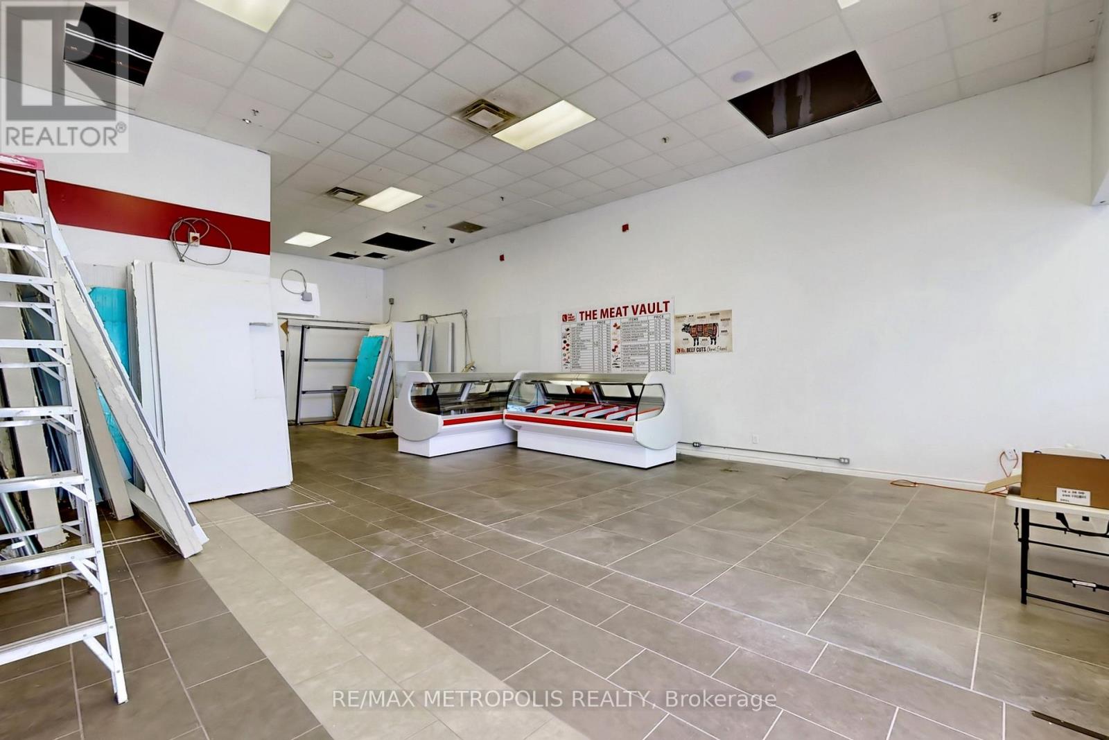 C2 - 802 Southdown Road, Mississauga, Ontario  L5J 2Y4 - Photo 4 - W13647792