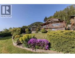 1162 POINT ROAD, Gibsons, British Columbia