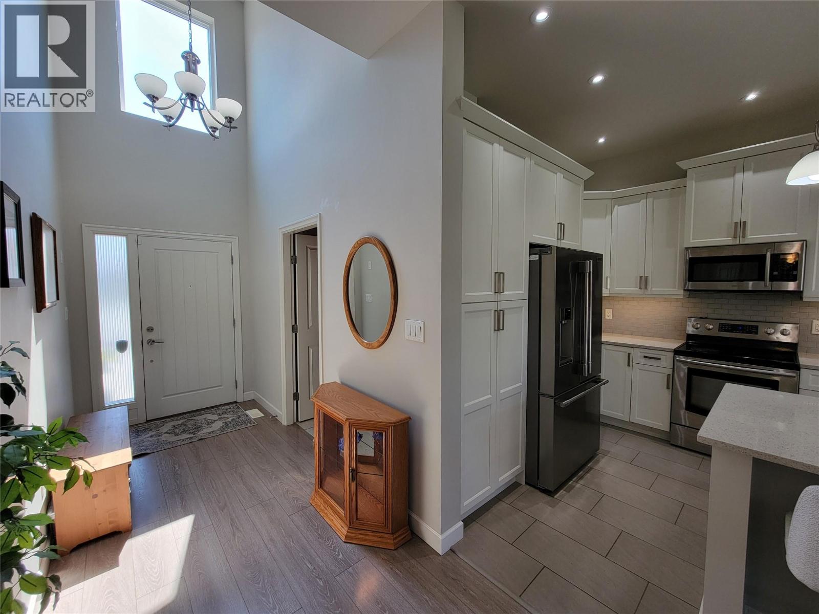 208 K-View Crescent, Keremeos, British Columbia  V0X 1N2 - Photo 5 - 10397091