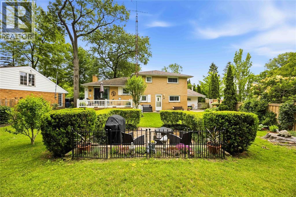 870 Mckay Avenue, Sarnia, Ontario  N7V 3V4 - Photo 3 - 26014554