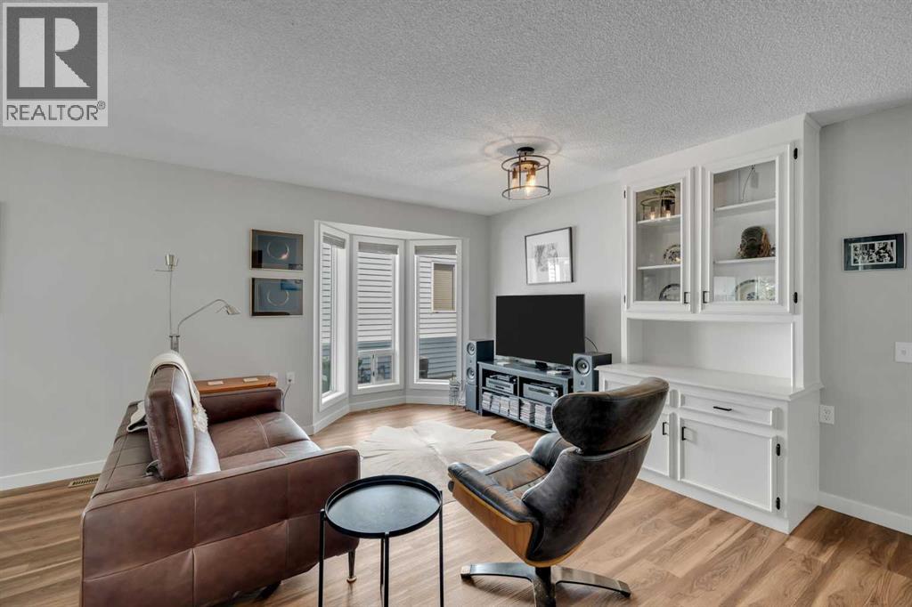 34 Woodside Close NW, Airdrie, Alberta  T4B 2C8 - Photo 6 - A2335037