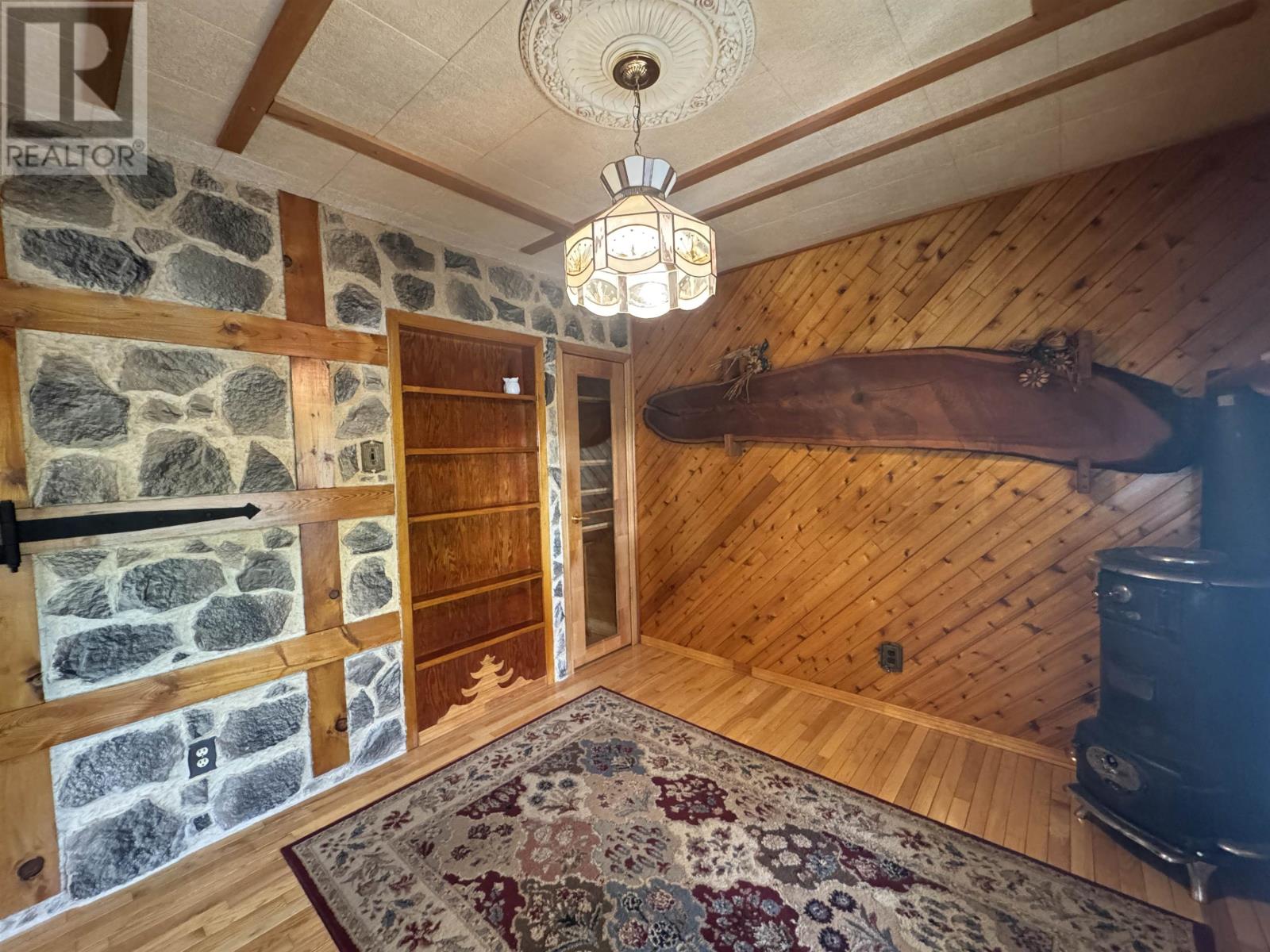 20 Heron Dr, Manitouwadge, Ontario  P0T 2C0 - Photo 11 - TB2602265