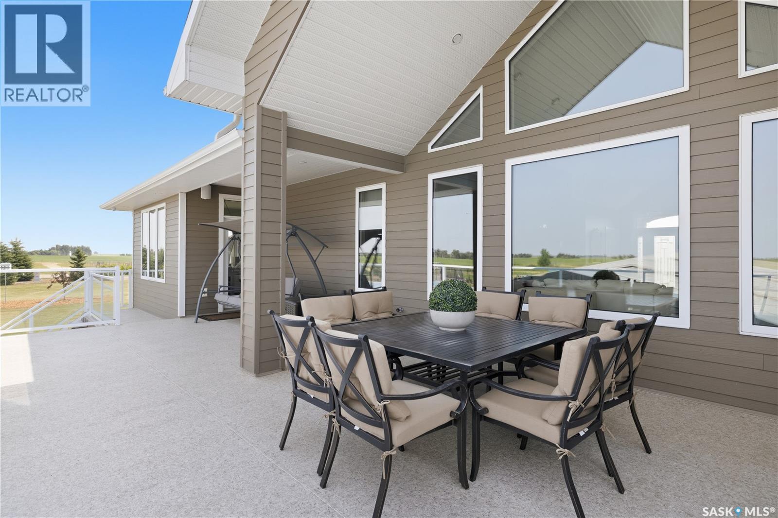 Luxury Vibank Acreage - 13.95 Acres., Vibank, Saskatchewan  S0G 4Y0 - Photo 31 - SK044809
