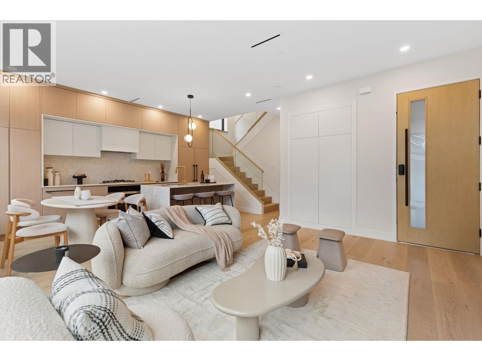 2 448 W 20TH AVENUE, Vancouver, British Columbia