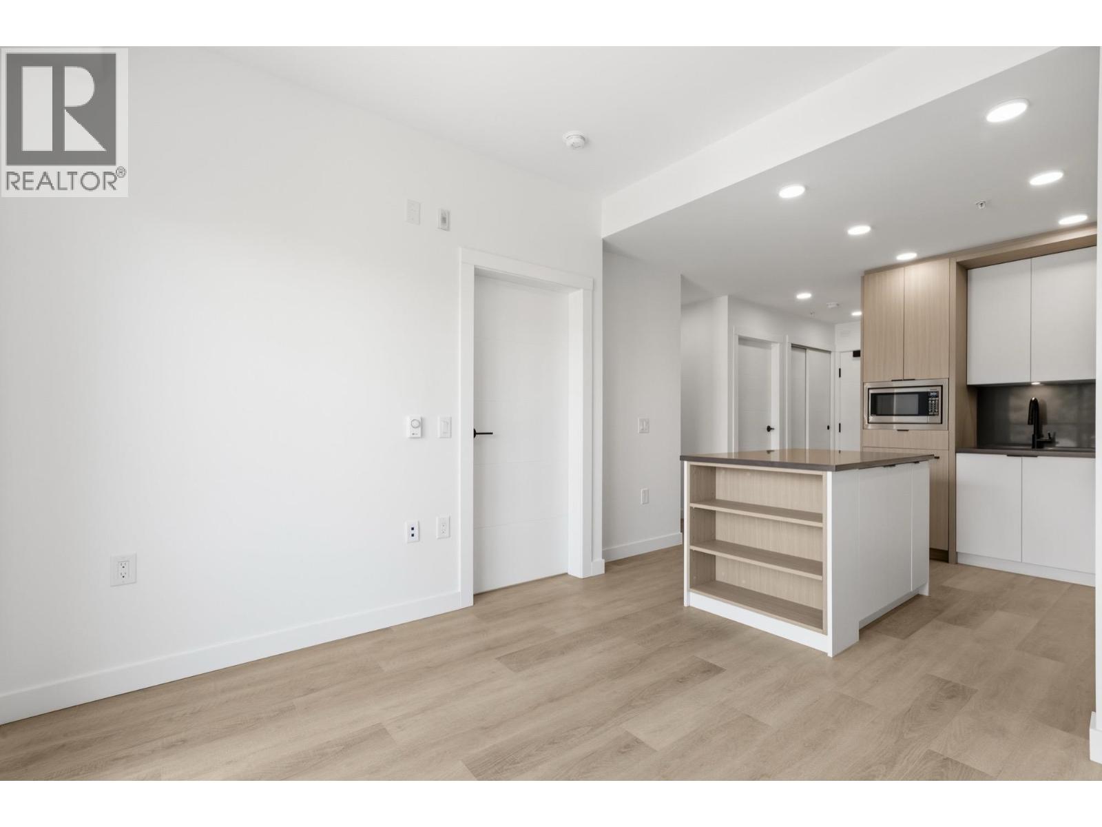 504 2268 E Broadway, Vancouver, British Columbia  V5N 0L2 - Photo 6 - R3153542