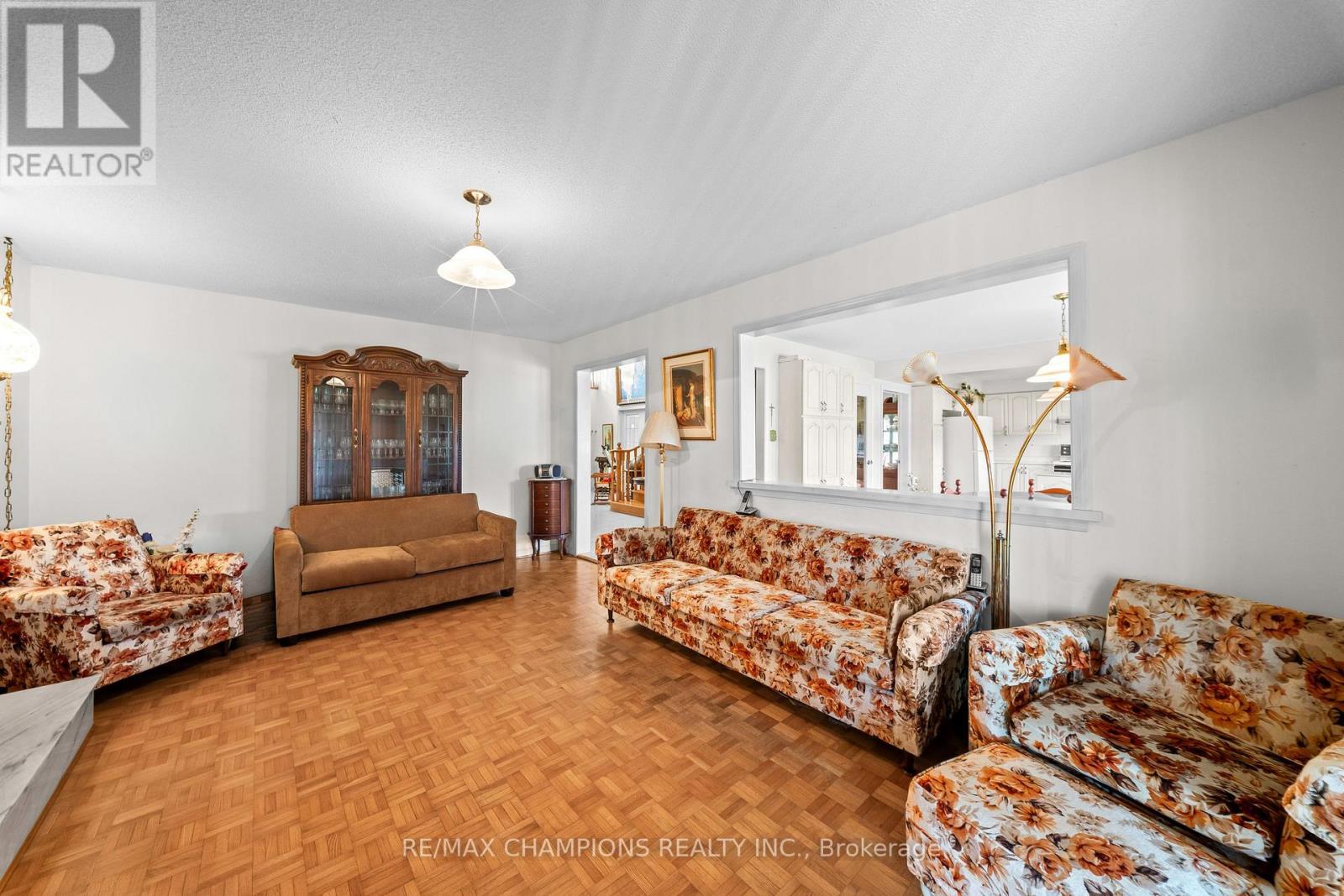4047 Countryside Drive E, Brampton, Ontario  L6P 0T4 - Photo 21 - W13644050