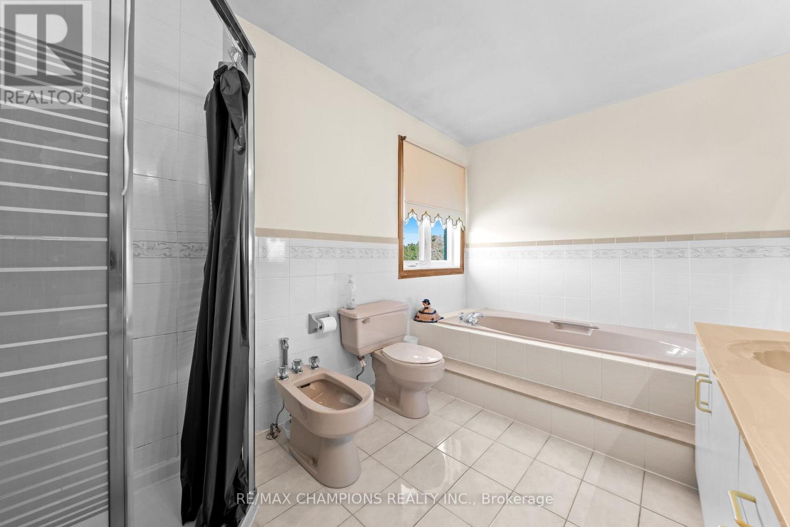 4047 Countryside Drive E, Brampton, Ontario  L6P 0T4 - Photo 32 - W13644050