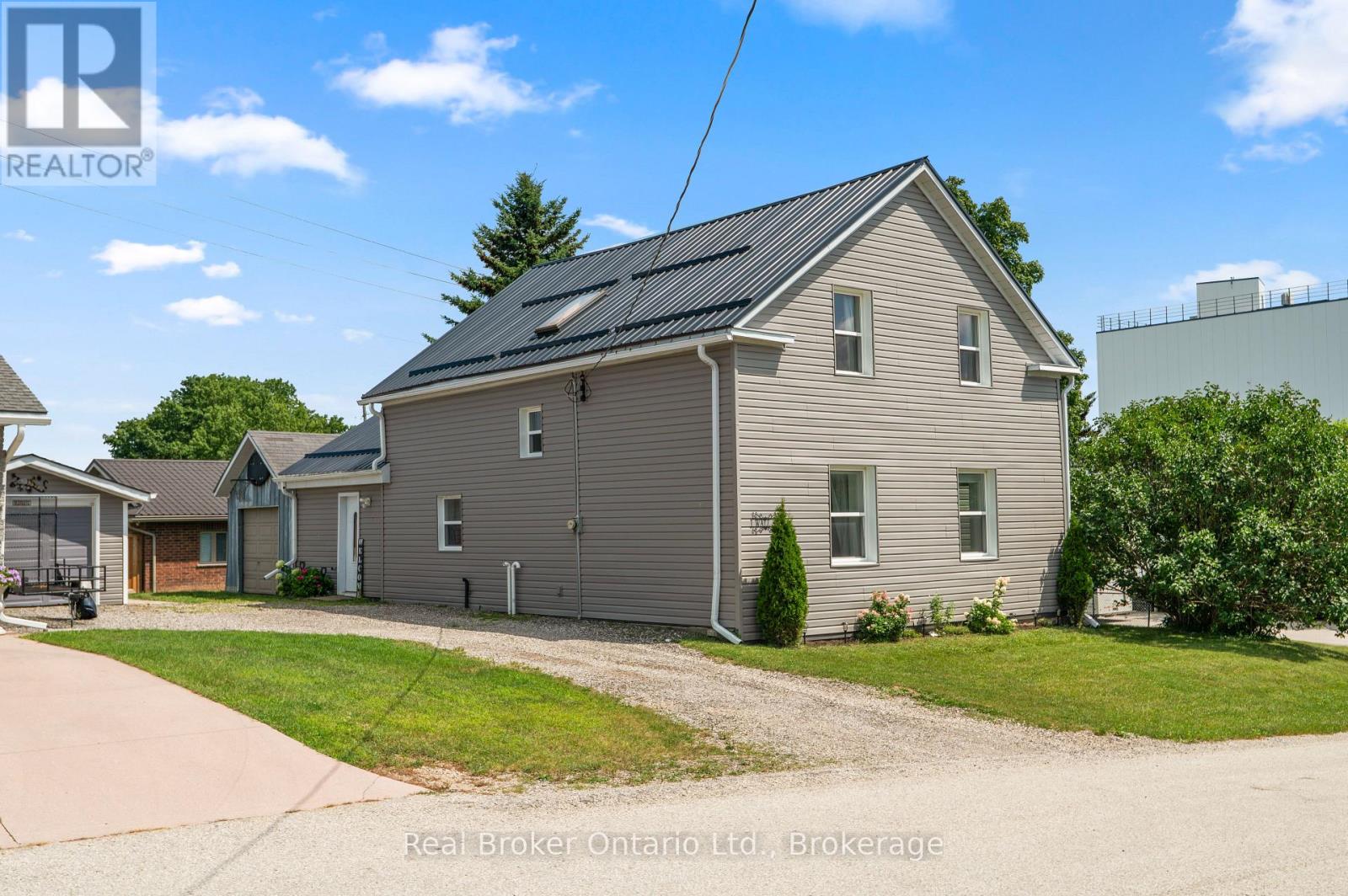 1 WALL STREET, South Bruce, Ontario
