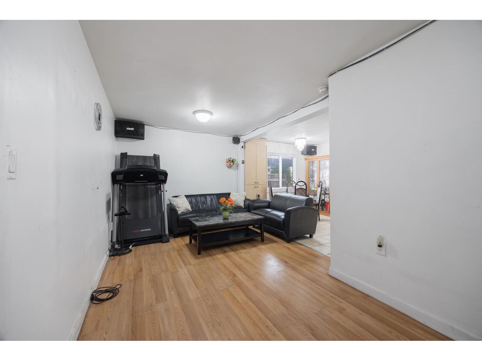 12710 113b Avenue, Surrey, British Columbia  V3V 3N1 - Photo 5 - R3153580