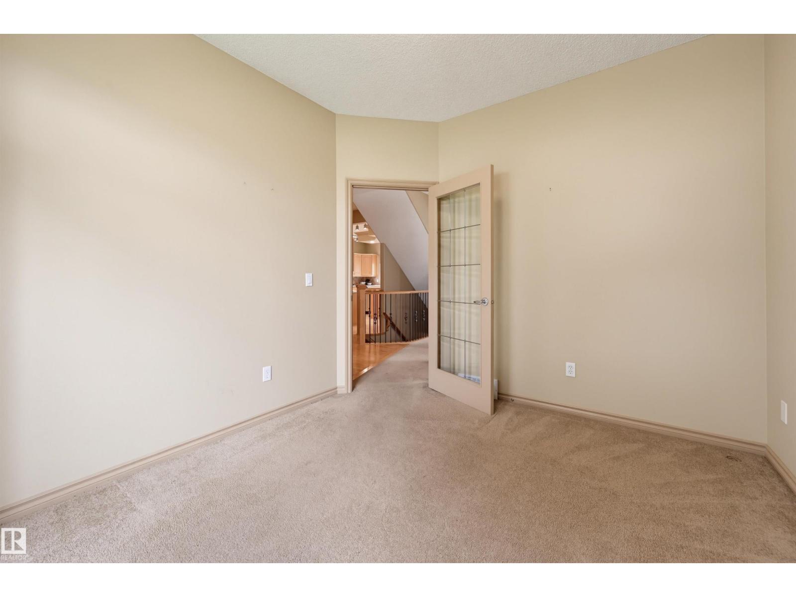 708 Haliburton Cr Nw, Edmonton, Alberta  T6R 2X5 - Photo 6 - E4502506