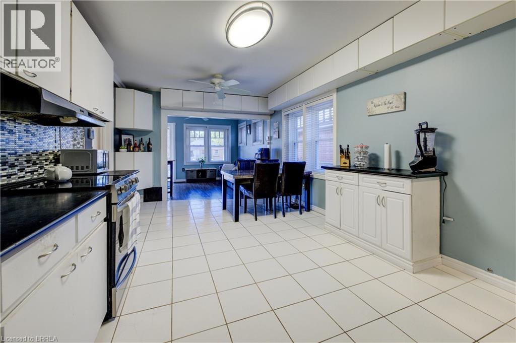 88 Walnut Street, Brantford, Ontario  N3T 1H4 - Photo 12 - 40843422