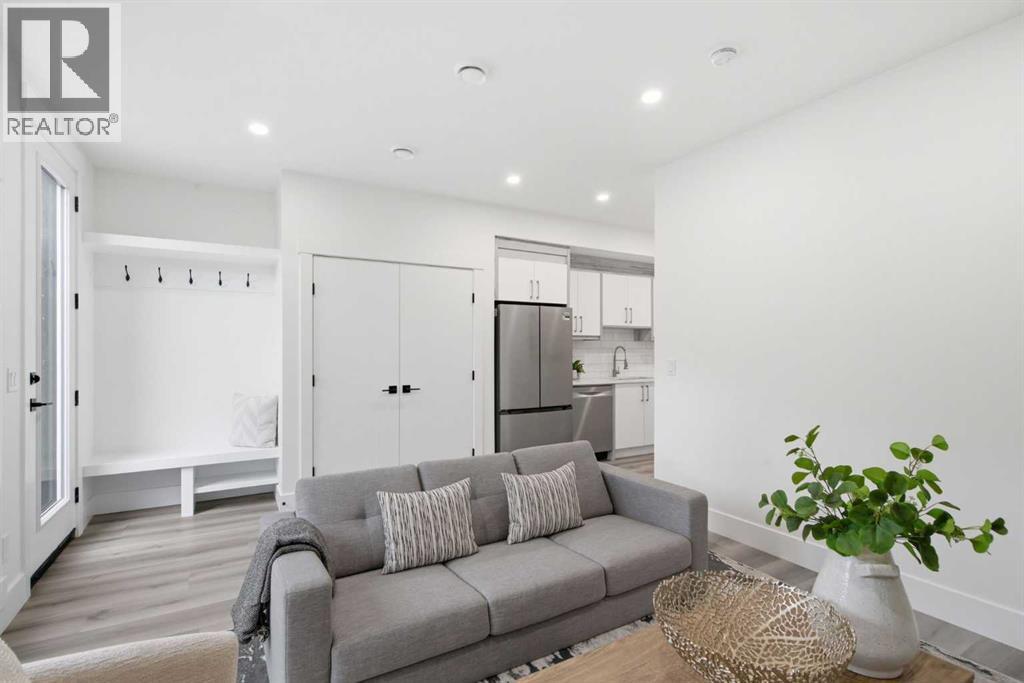 8518 33 Avenue NW, Calgary, Alberta  T3B 1M1 - Photo 23 - A2324775