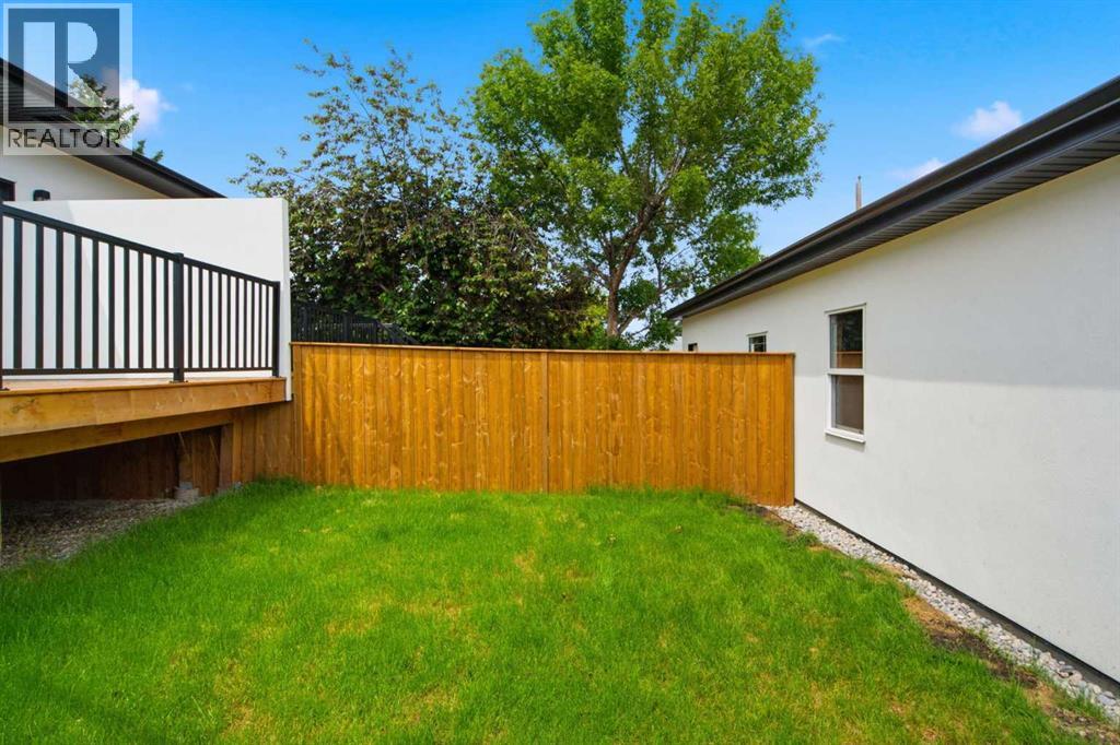 8518 33 Avenue NW, Calgary, Alberta  T3B 1M1 - Photo 38 - A2324775