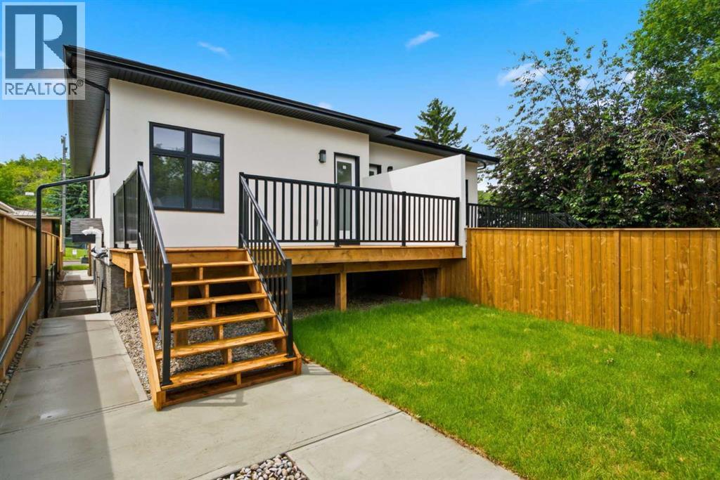8518 33 Avenue NW, Calgary, Alberta  T3B 1M1 - Photo 37 - A2324775