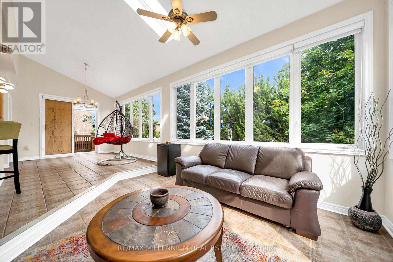 161 Julia Valentia Avenue, Vaughan, Ontario  L4H 1Z1 - Photo 14 - N13647836