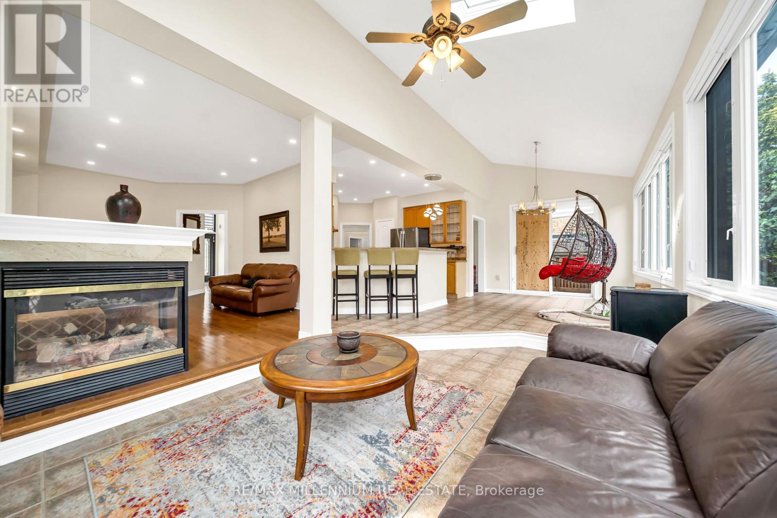 161 Julia Valentia Avenue, Vaughan, Ontario  L4H 1Z1 - Photo 16 - N13647836