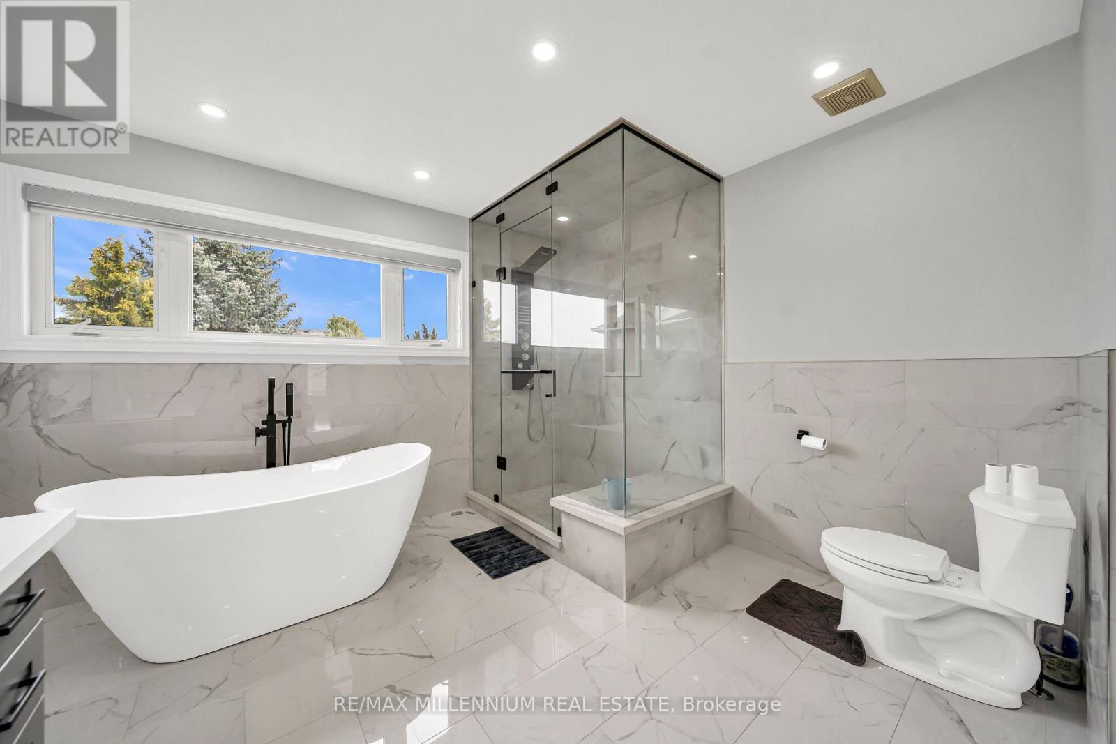 161 Julia Valentia Avenue, Vaughan, Ontario  L4H 1Z1 - Photo 32 - N13647836