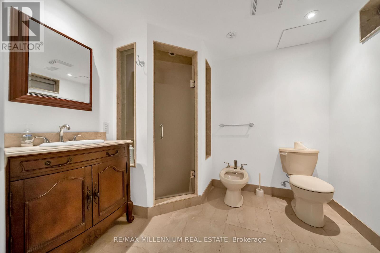161 Julia Valentia Avenue, Vaughan, Ontario  L4H 1Z1 - Photo 42 - N13647836
