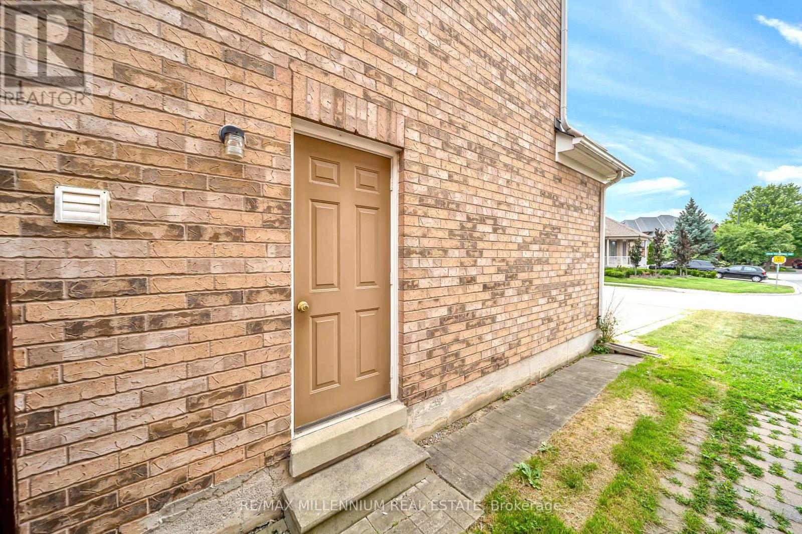 161 Julia Valentia Avenue, Vaughan, Ontario  L4H 1Z1 - Photo 48 - N13647836