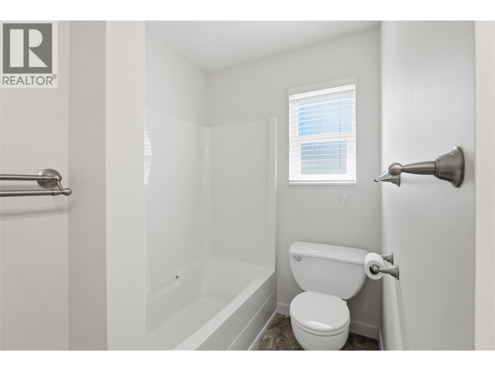 913 Greystone Crescent, Kamloops, British Columbia  V1S 1K7 - Photo 44 - 10396639