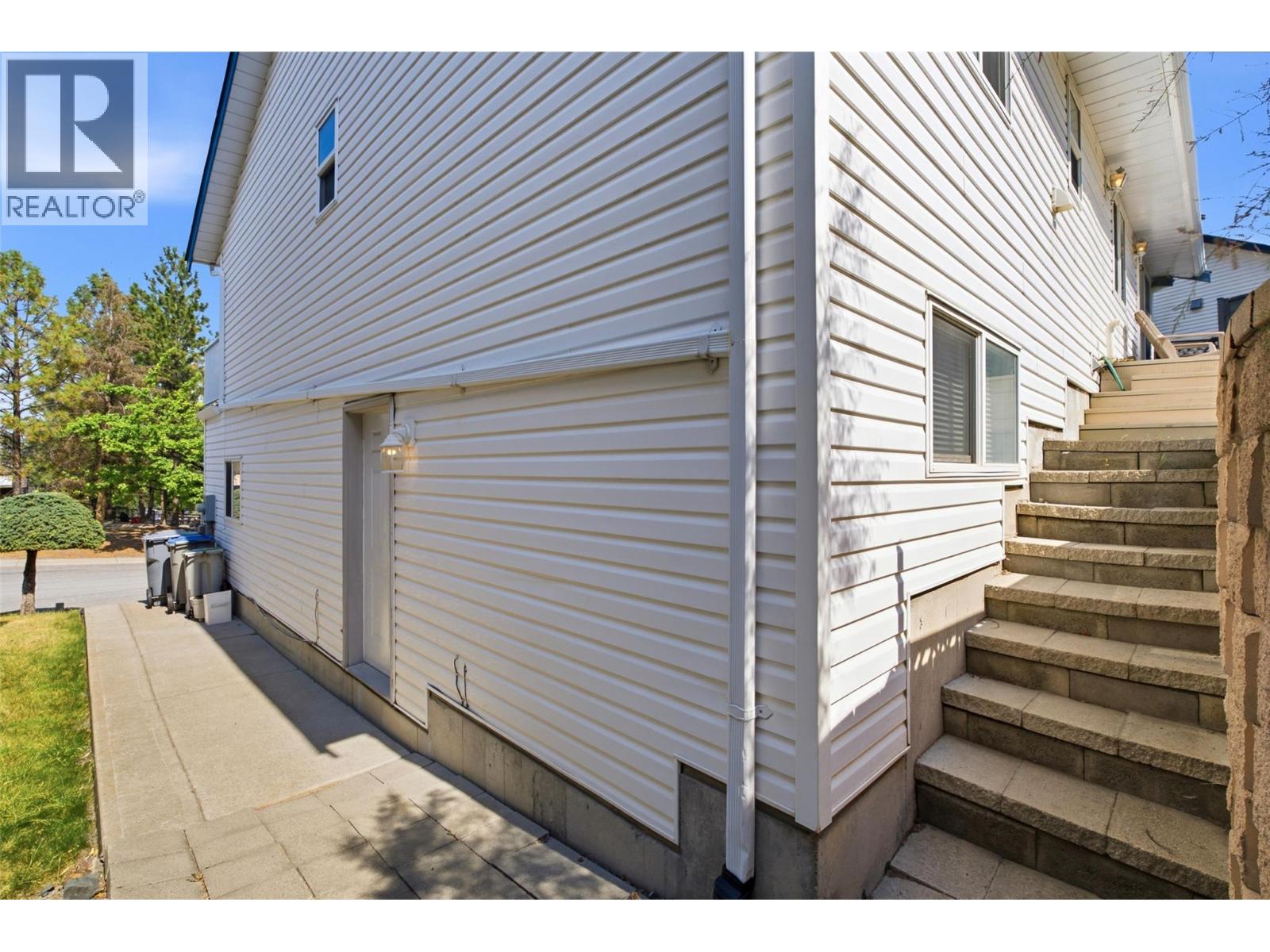 913 Greystone Crescent, Kamloops, British Columbia  V1S 1K7 - Photo 53 - 10396639