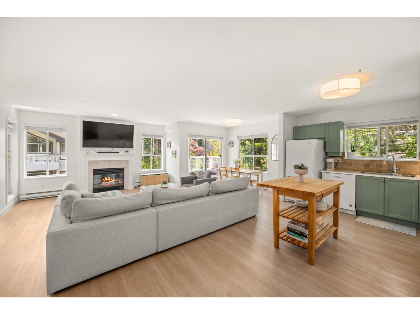 309 15272 20 Avenue, Surrey, British Columbia  V4A 2A3 - Photo 2 - R3153501