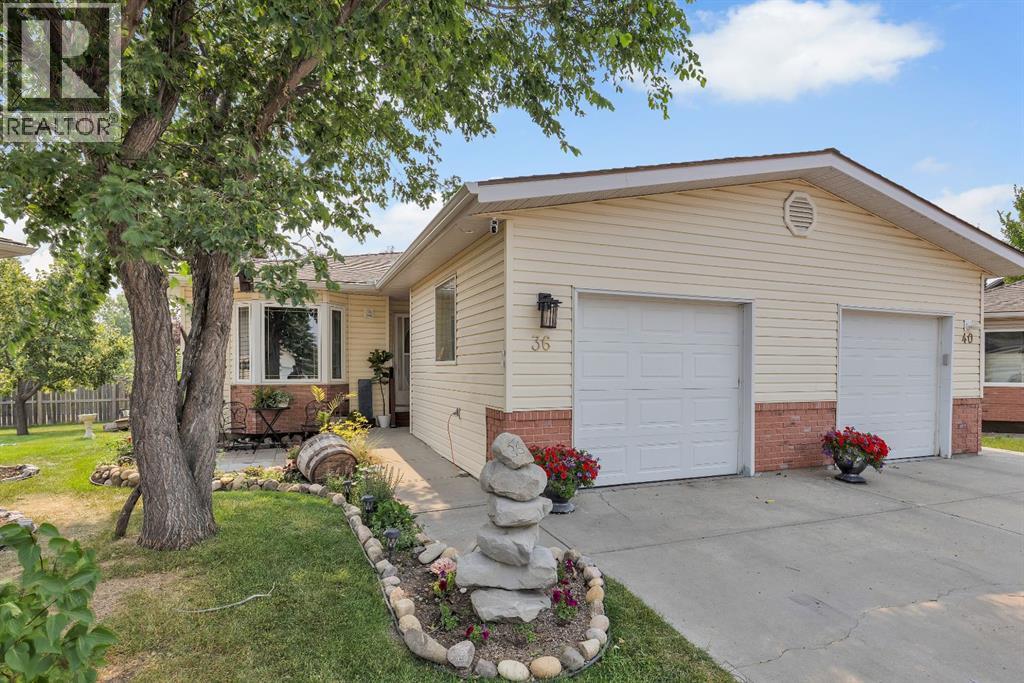 36 Dovista Court SE, Calgary, Alberta