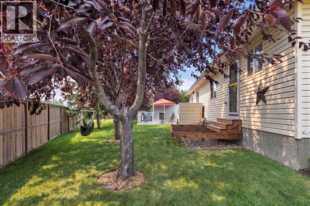 36 Dovista Court SE, Calgary, Alberta  T2B 3P4 - Photo 22 - A2332652