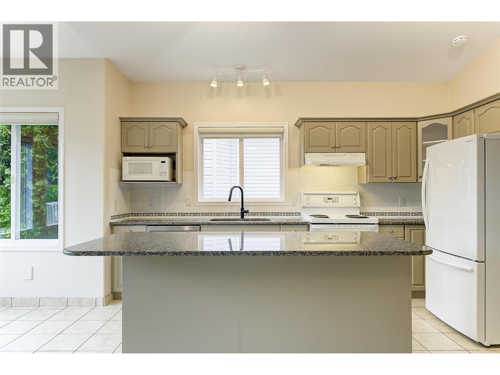 3244 Deer Ridge Court, West Kelowna, British Columbia  V4T 2R3 - Photo 13 - 10386047