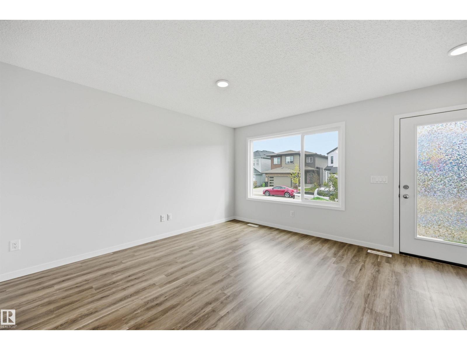19112 22 Av Nw, Edmonton, Alberta  T6M 1R1 - Photo 4 - E4502511
