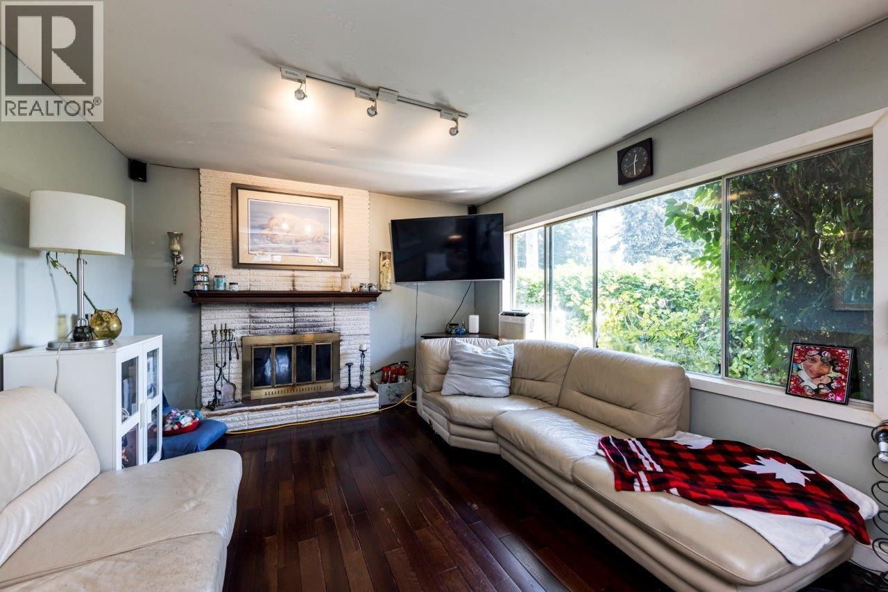 1737 Larson Road, North Vancouver, British Columbia  V7M 2Z4 - Photo 5 - R3150658