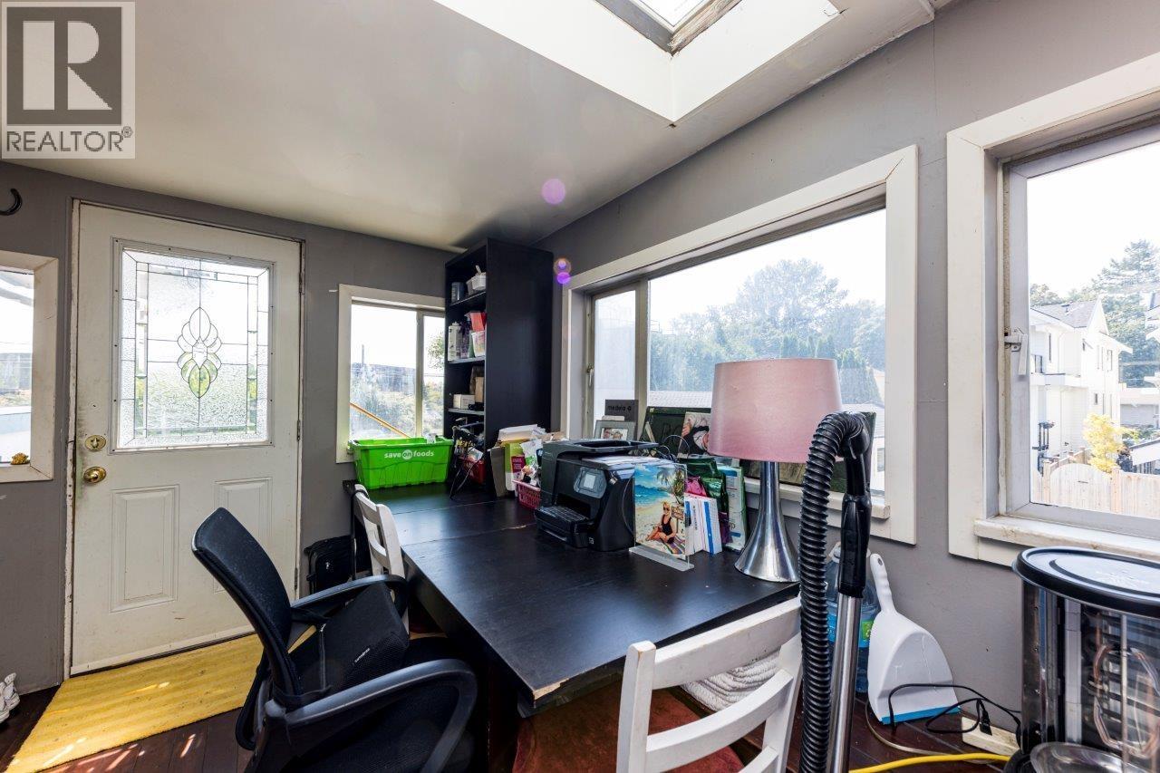 1737 Larson Road, North Vancouver, British Columbia  V7M 2Z4 - Photo 13 - R3150658