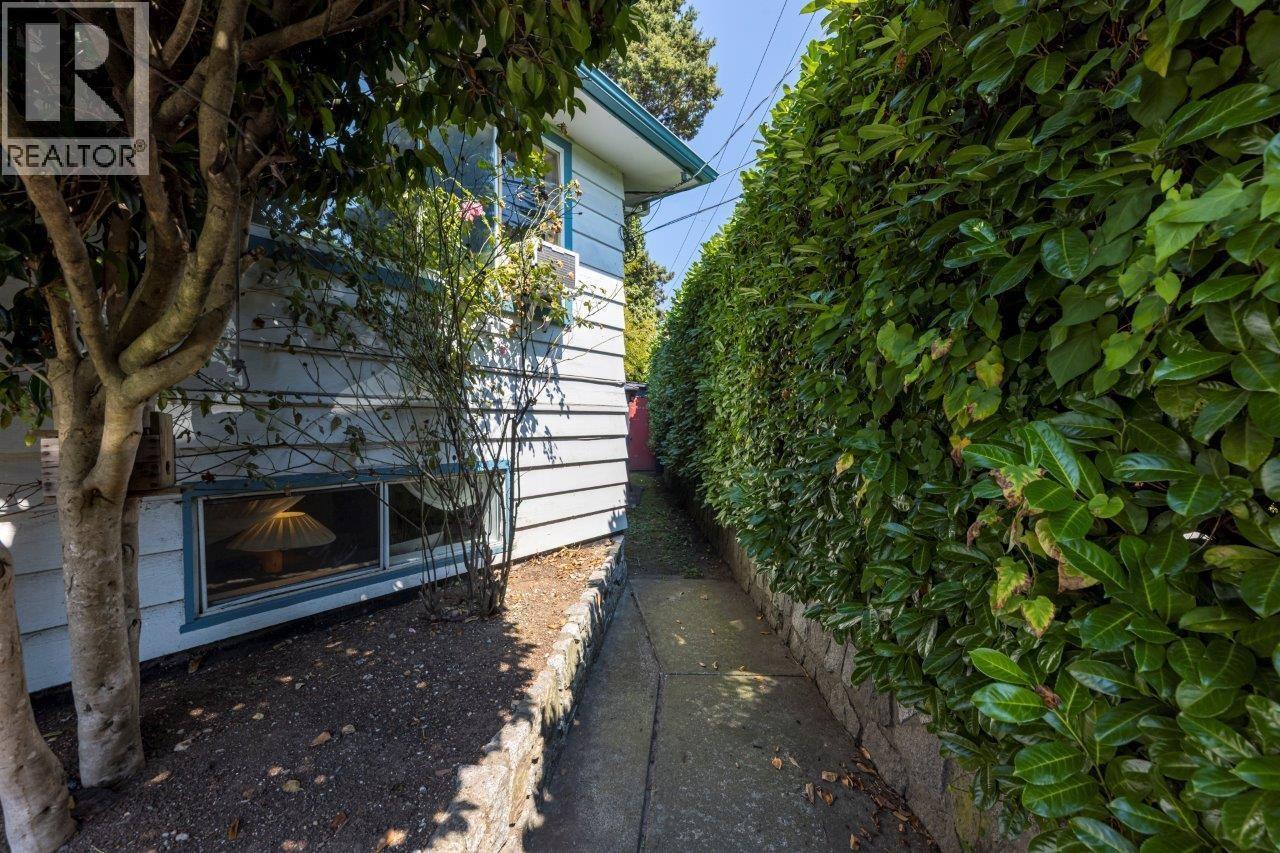1737 Larson Road, North Vancouver, British Columbia  V7M 2Z4 - Photo 28 - R3150658