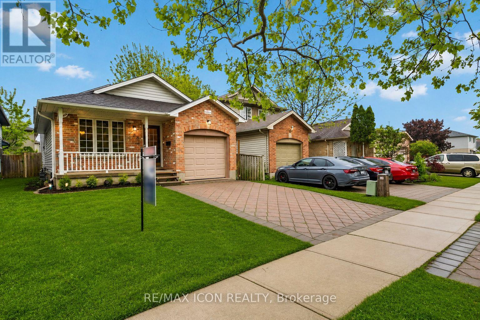 238 FLEMING DRIVE, London East, Ontario
