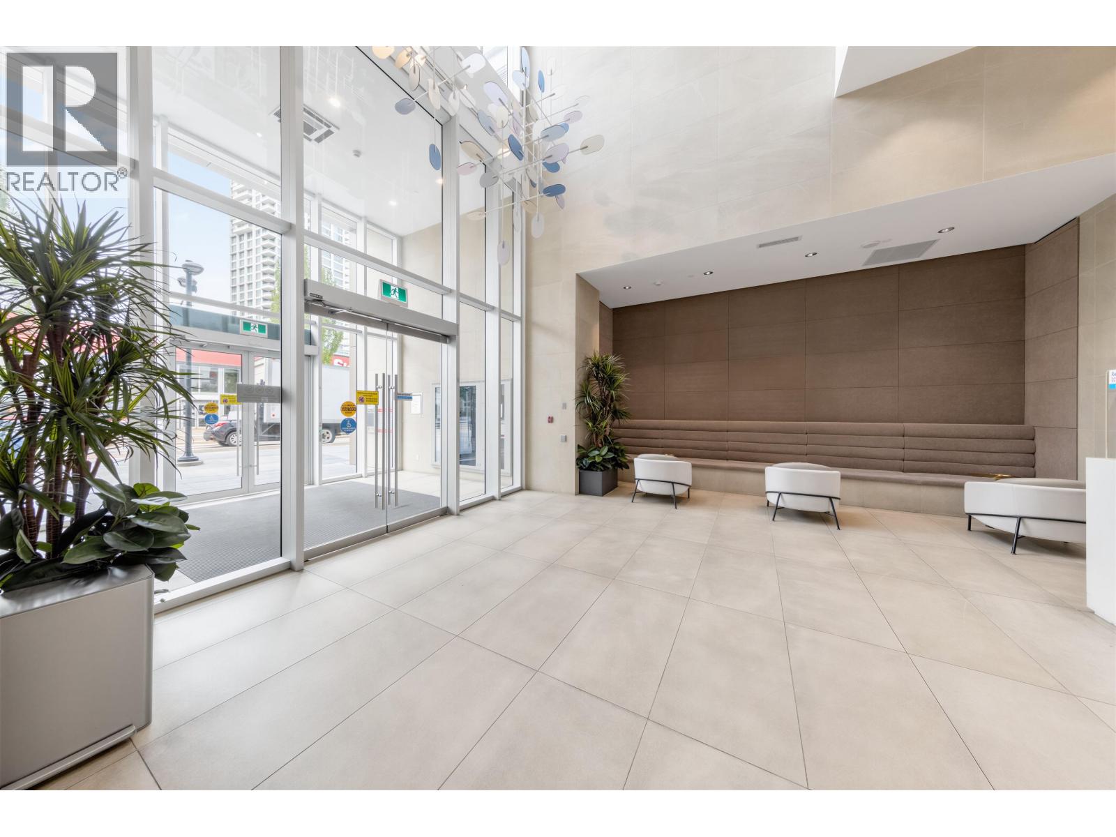 2104 6000 Mckay Avenue, Burnaby, British Columbia V5H 0K2 - Photo 3 - R3153301