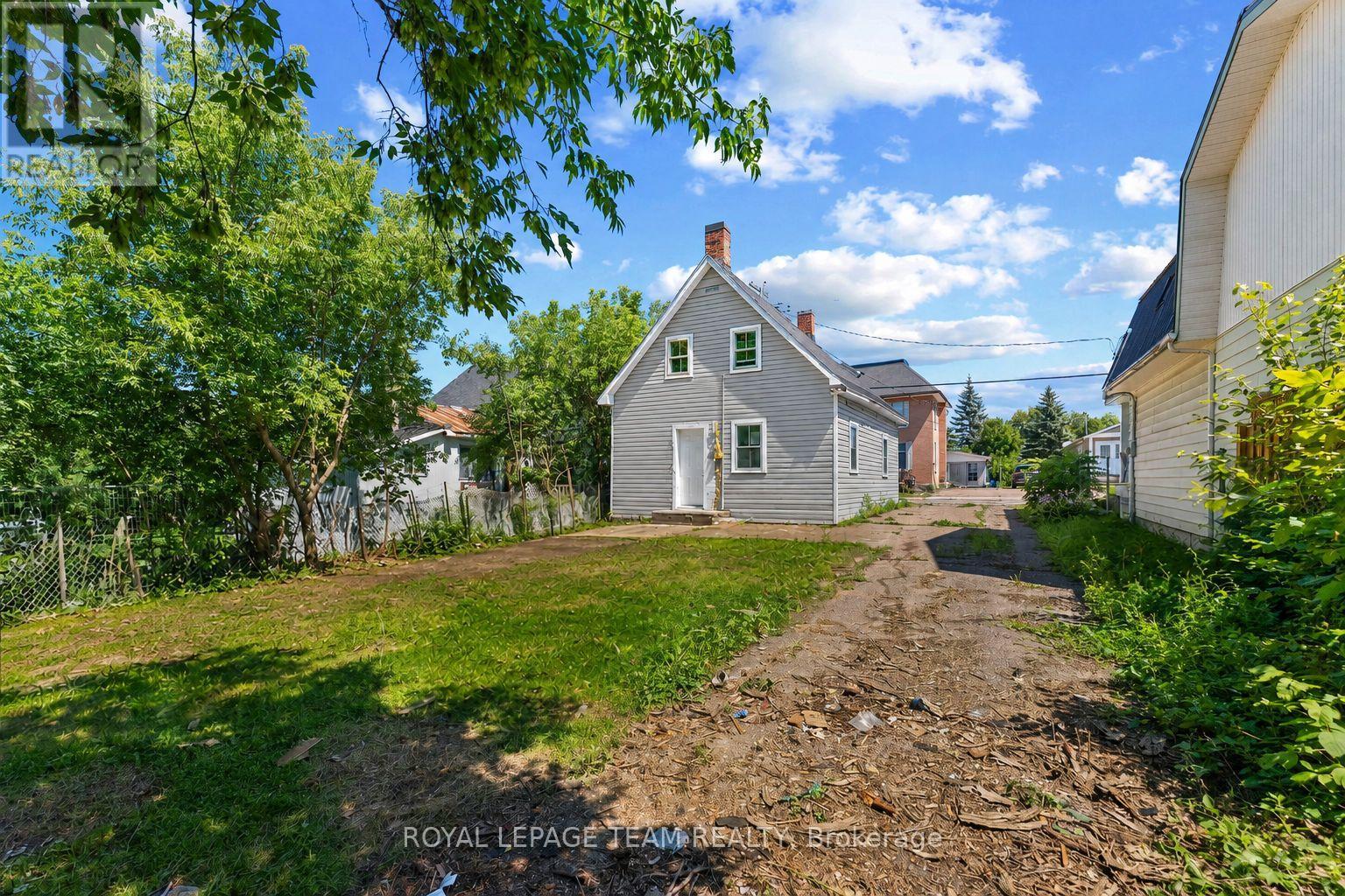 42 Bonnechere Street S, Renfrew, Ontario  K7V 1Z1 - Photo 21 - X13647922