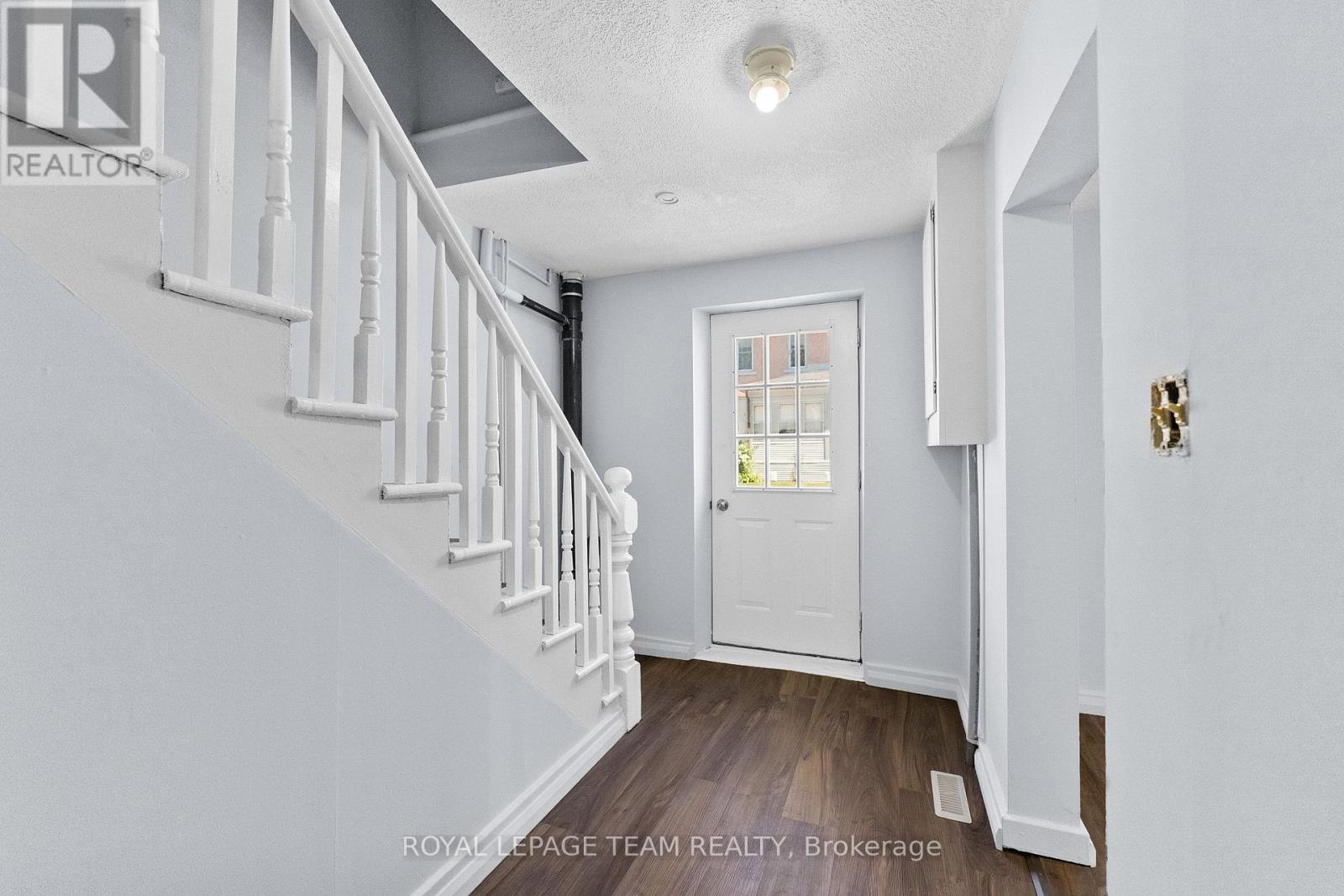 42 Bonnechere Street S, Renfrew, Ontario  K7V 1Z1 - Photo 6 - X13647922