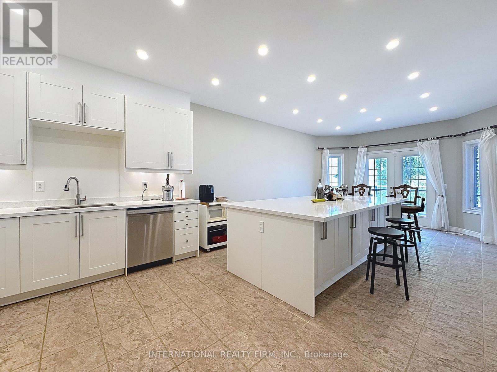 966 Shore Lane, Wasaga Beach, Ontario  L9Z 2B4 - Photo 38 - S13219460