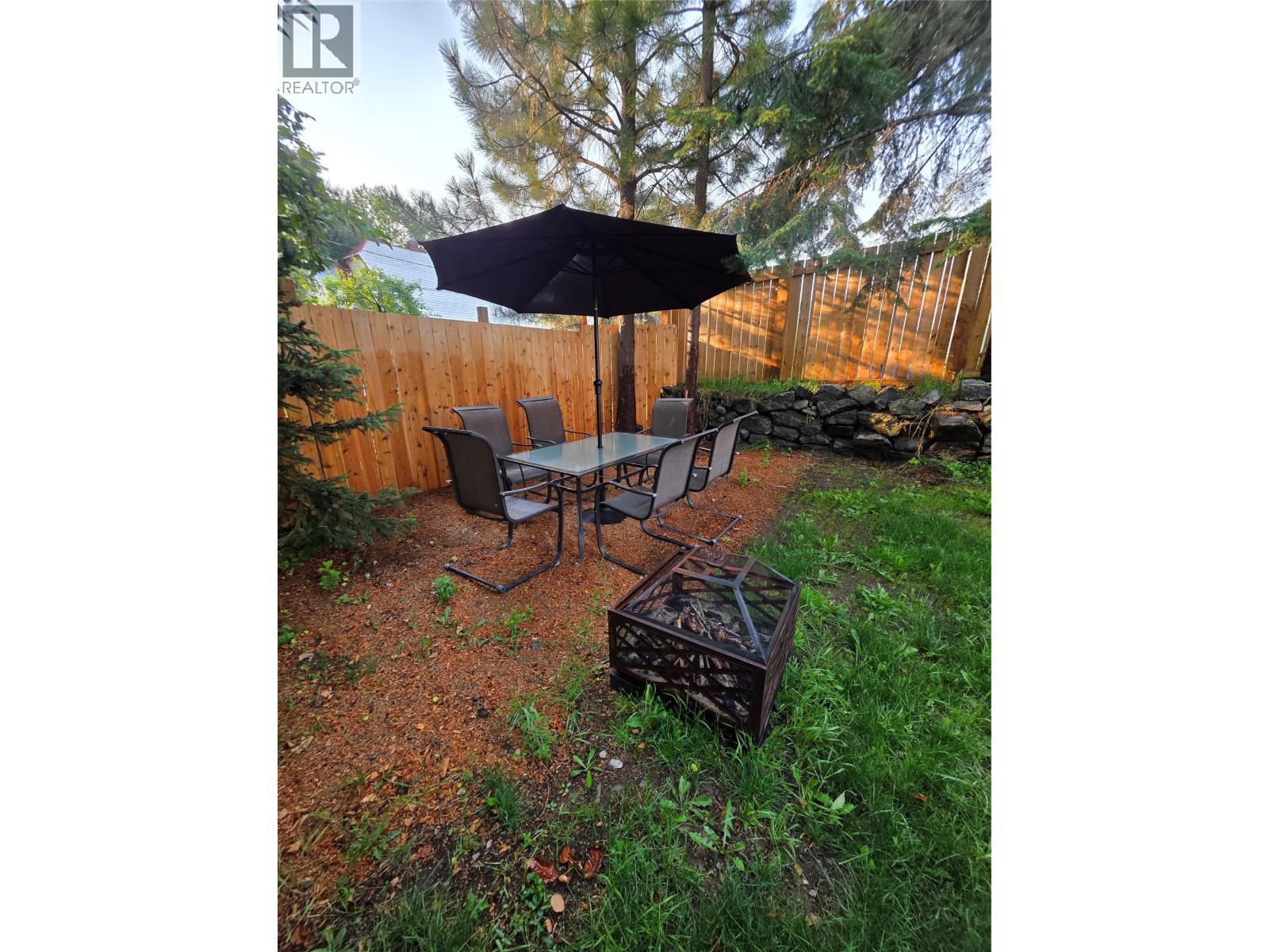 2342 Washington Street, Rossland, British Columbia  V0G 1Y0 - Photo 21 - 10397104