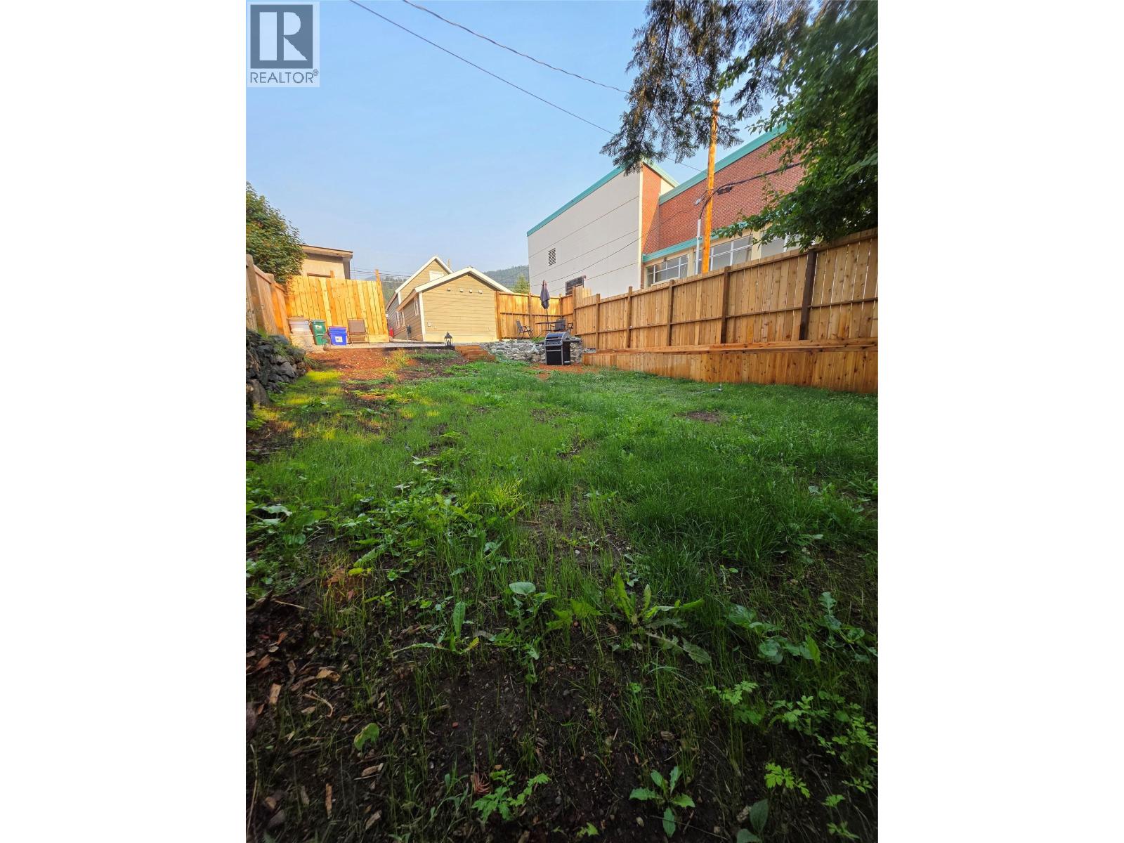 2342 Washington Street, Rossland, British Columbia  V0G 1Y0 - Photo 22 - 10397104