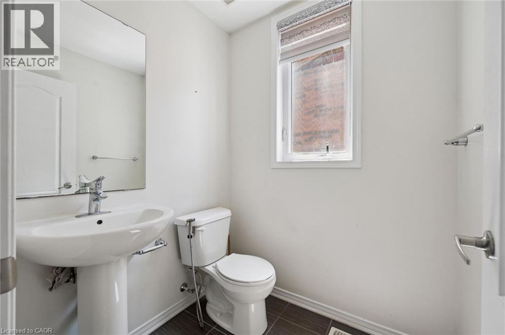 219 Dolman Street, Breslau, Ontario  N0B 1M0 - Photo 9 - 40852800