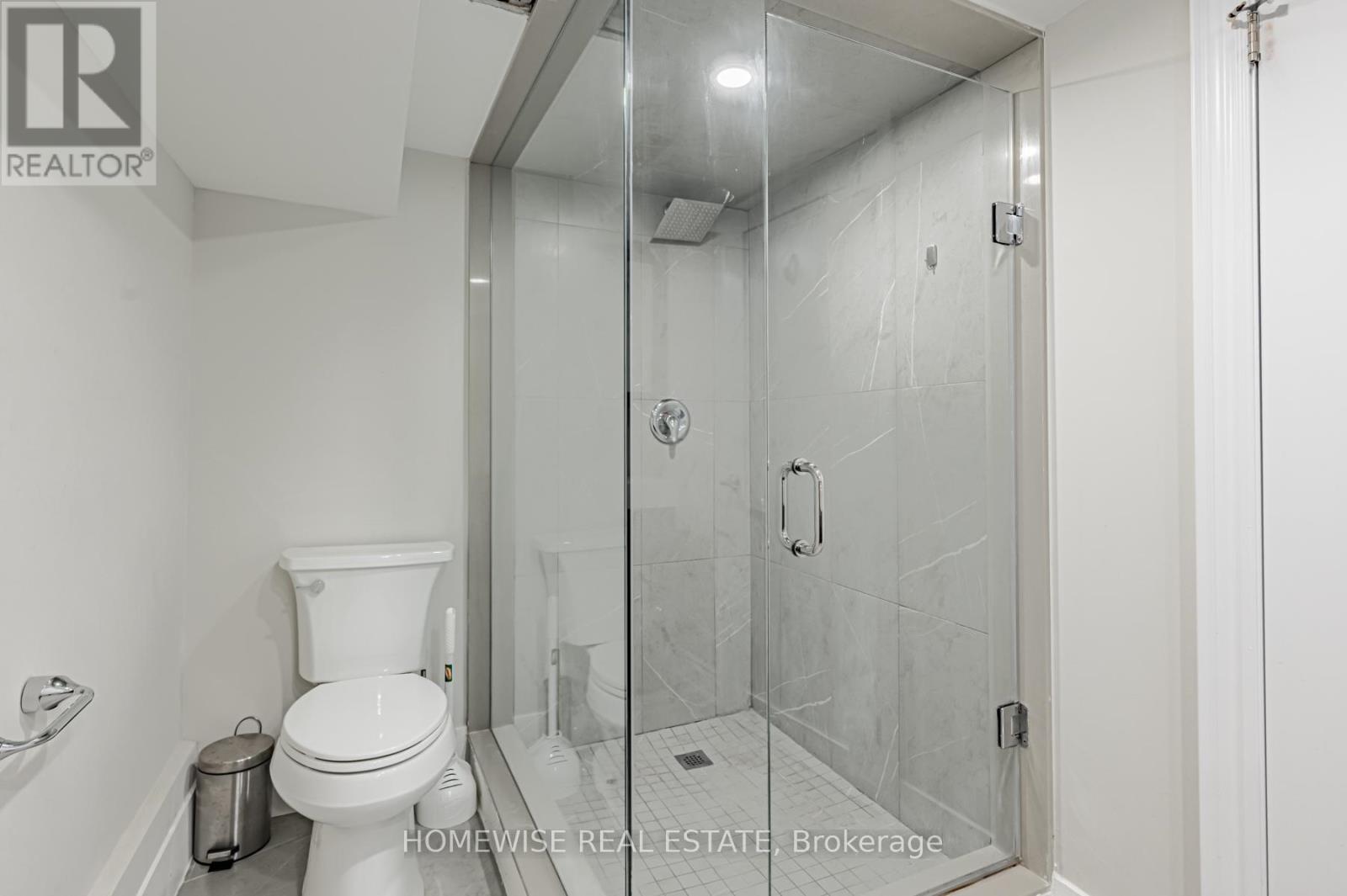 Lower - 68 Fairleigh Crescent, Toronto, Ontario M6C 3R9 - Photo 13 - C13647902