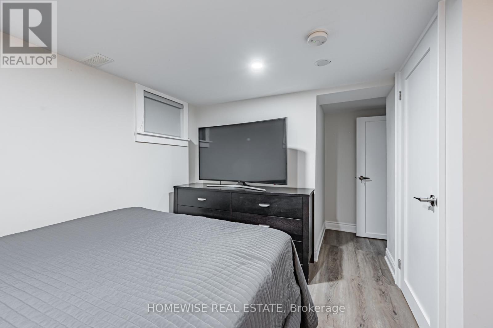 Lower - 68 Fairleigh Crescent, Toronto, Ontario M6C 3R9 - Photo 16 - C13647902