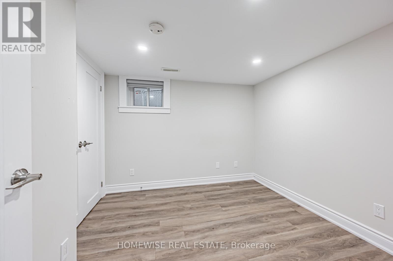 Lower - 68 Fairleigh Crescent, Toronto, Ontario M6C 3R9 - Photo 7 - C13647902