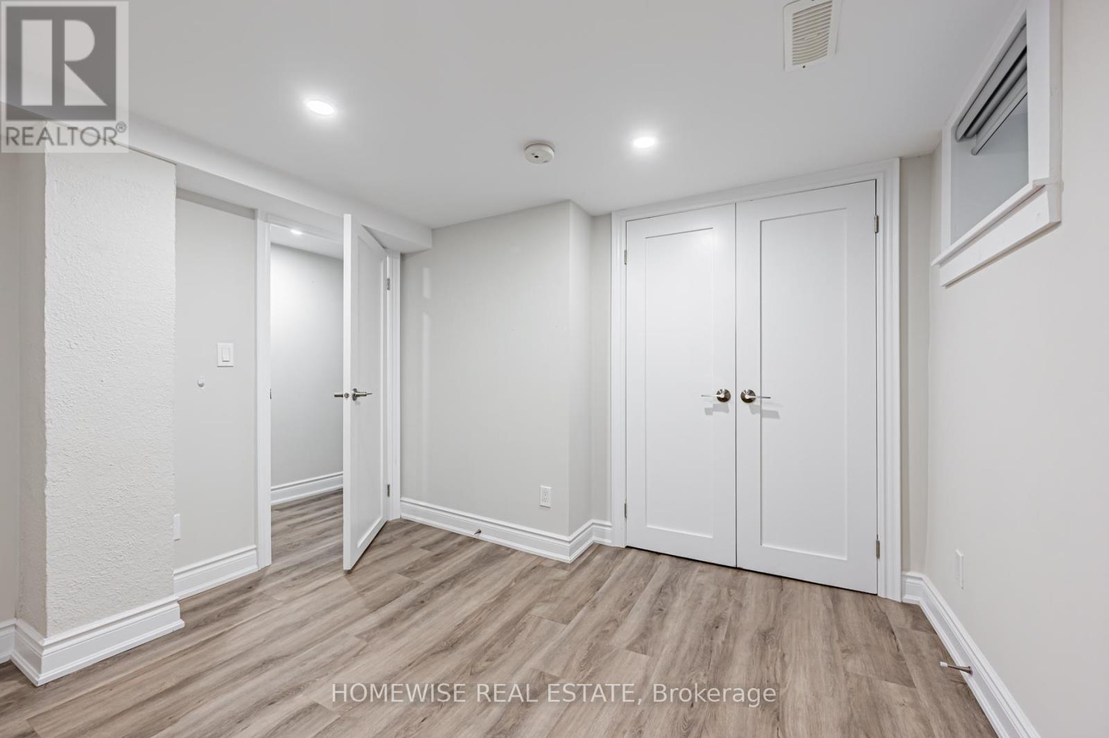 Lower - 68 Fairleigh Crescent, Toronto, Ontario M6C 3R9 - Photo 8 - C13647902