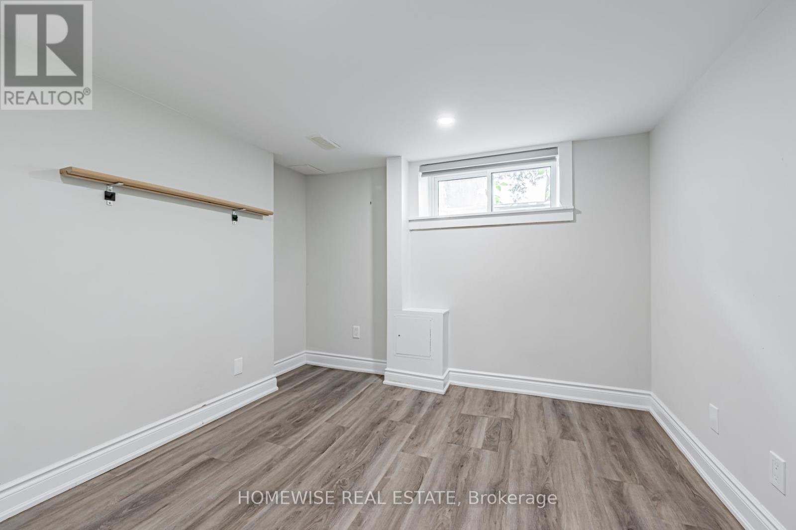 Lower - 68 Fairleigh Crescent, Toronto, Ontario M6C 3R9 - Photo 9 - C13647902