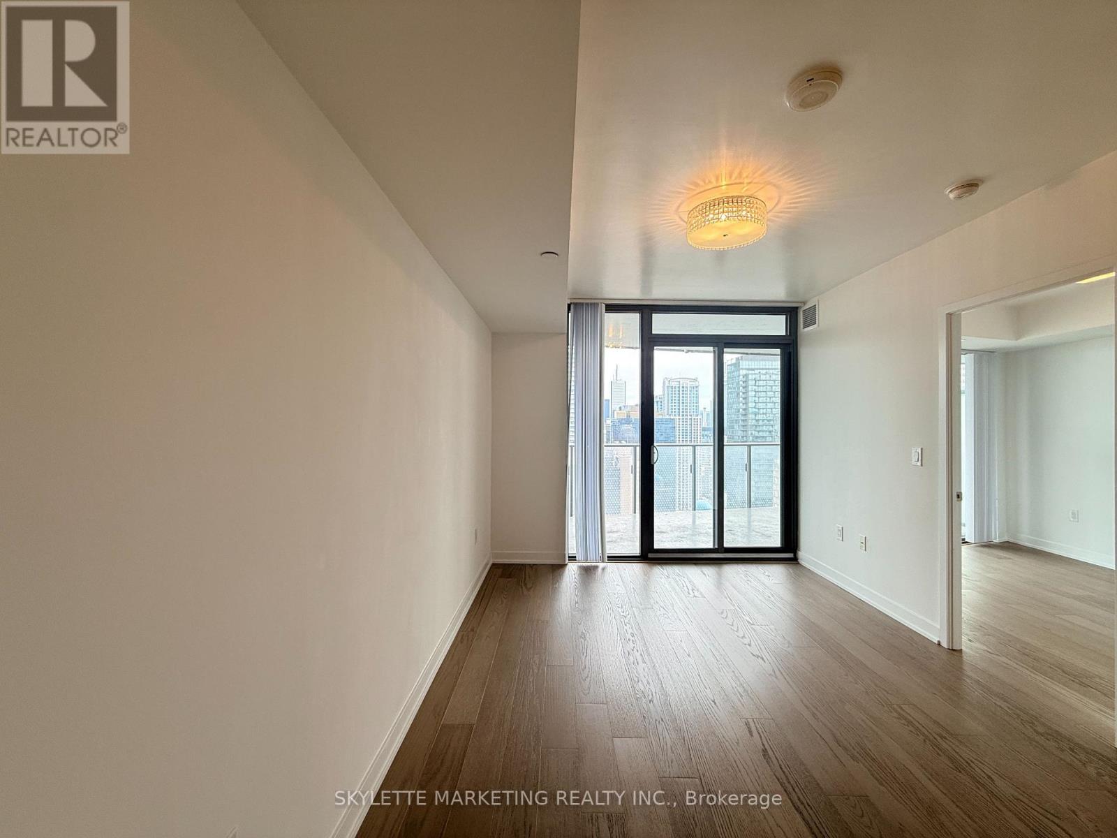 3204 - 11 Wellesley Street W, Toronto, Ontario  M4Y 0G4 - Photo 15 - C13647946