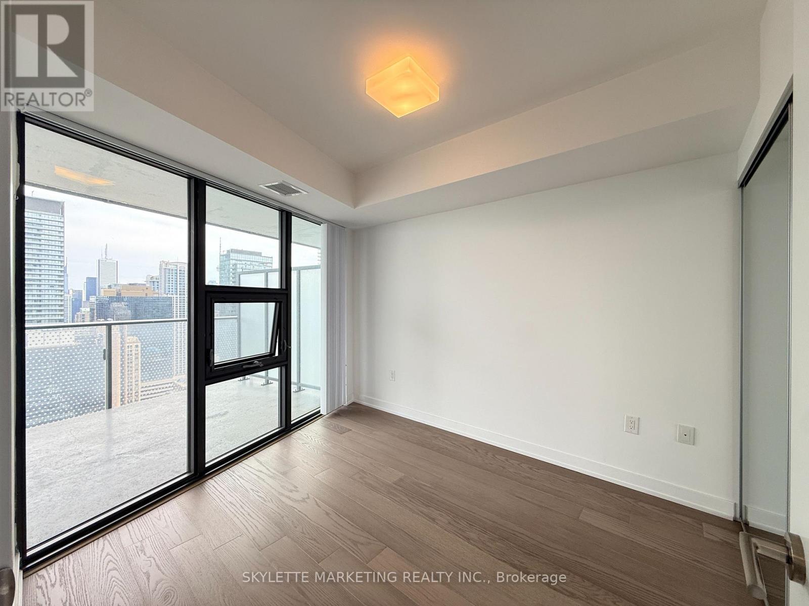3204 - 11 Wellesley Street W, Toronto, Ontario  M4Y 0G4 - Photo 21 - C13647946