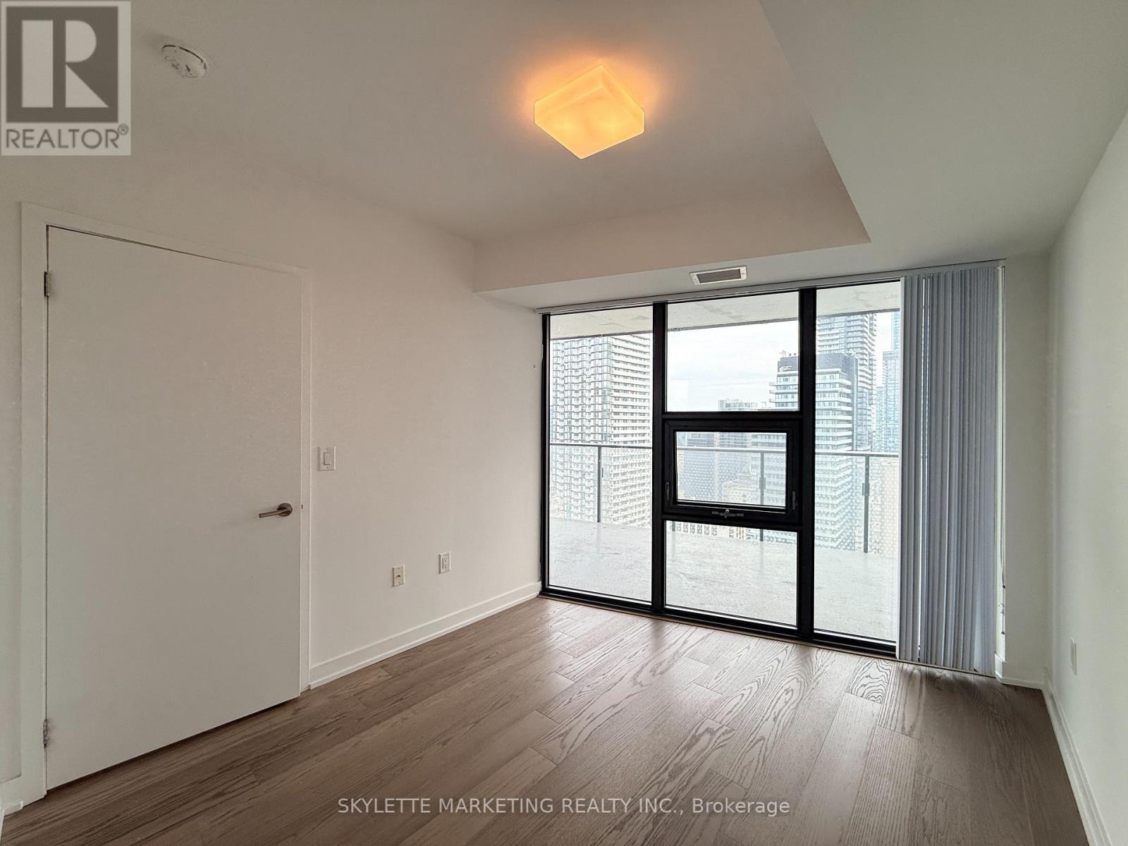 3204 - 11 Wellesley Street W, Toronto, Ontario  M4Y 0G4 - Photo 23 - C13647946