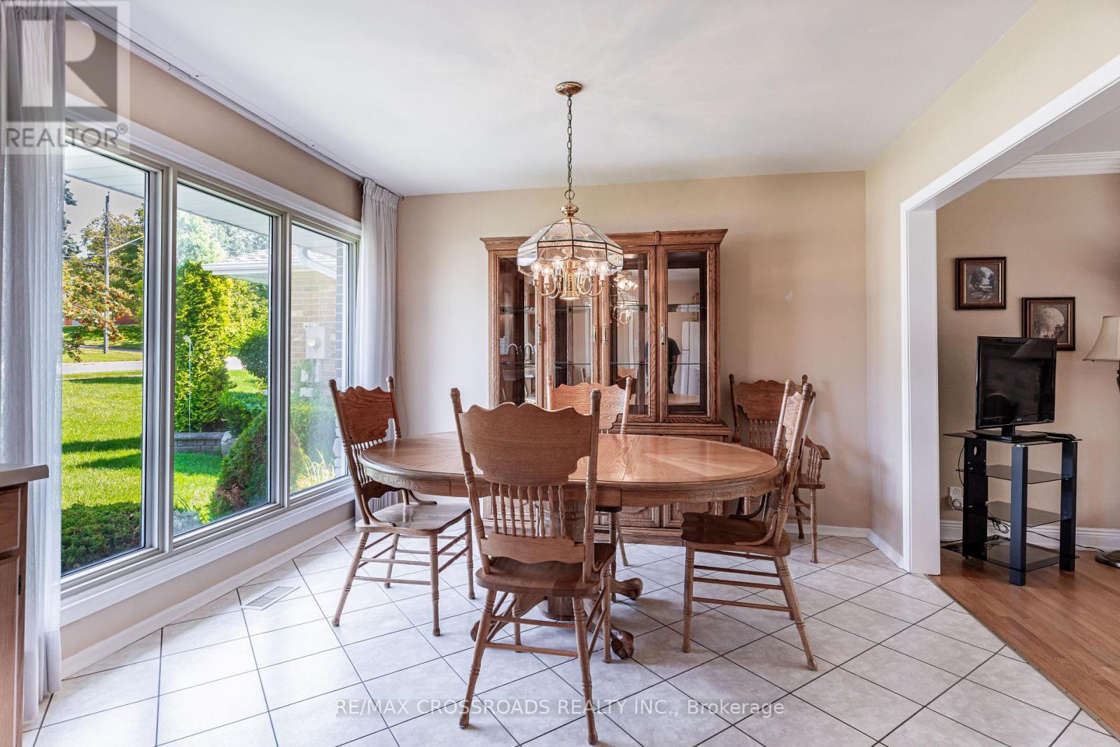 166 Elizabeth Crescent N, Whitby (Blue Grass Meadows), Ontario  L1N 3R7 - Photo 18 - E13647854